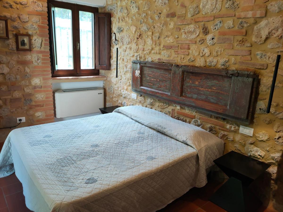 Agriturismo Casanova Di Pescille San Gimignano Bagian luar foto