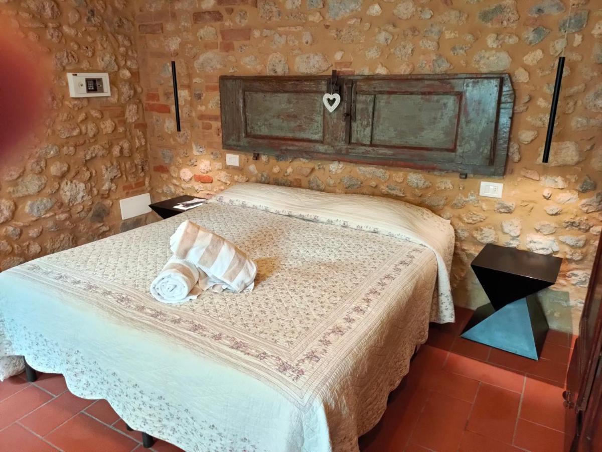Agriturismo Casanova Di Pescille San Gimignano Bagian luar foto