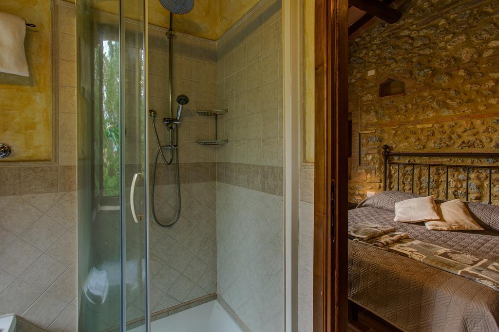 Agriturismo Casanova Di Pescille San Gimignano Bagian luar foto