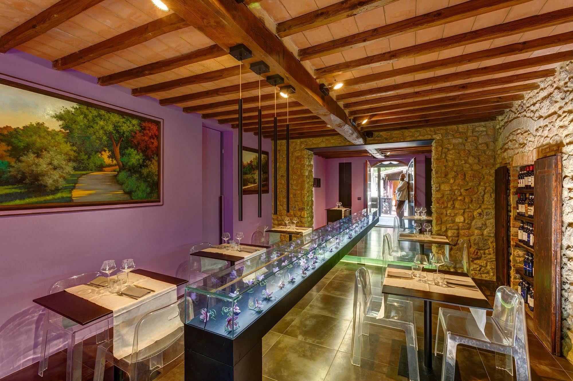 Agriturismo Casanova Di Pescille San Gimignano Bagian luar foto