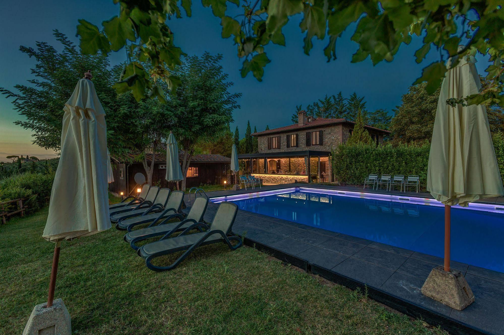 Agriturismo Casanova Di Pescille San Gimignano Bagian luar foto