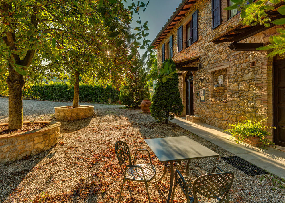 Agriturismo Casanova Di Pescille San Gimignano Bagian luar foto
